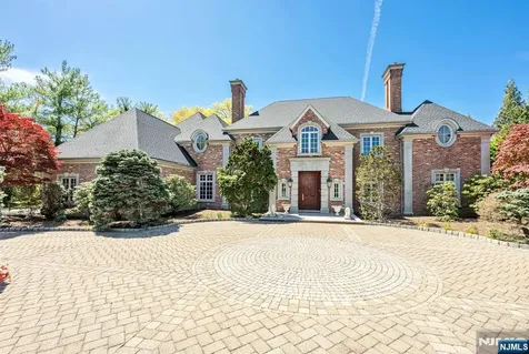 366 E Madison Avenue Cresskill NJ 07626