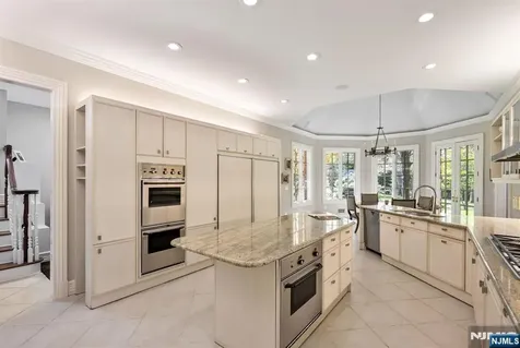 366 E Madison Avenue Cresskill NJ 07626