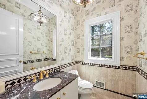 366 E Madison Avenue Cresskill NJ 07626