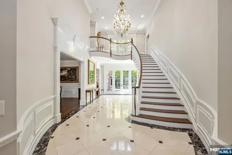 366 E Madison Avenue Cresskill NJ 07626