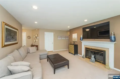 2 Tulip Crescent Little Falls NJ 07424