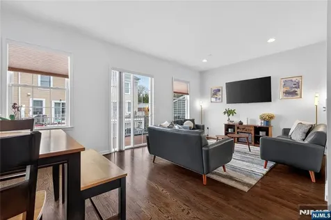 247 Bradley Drive Wood Ridge NJ 07075