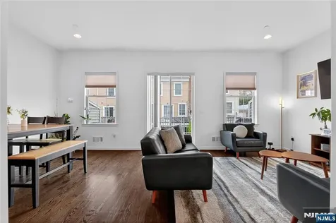 247 Bradley Drive Wood Ridge NJ 07075