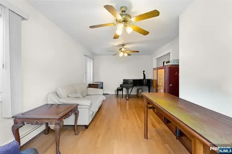 276 Concord Drive River Edge NJ 07661