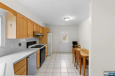 276 Concord Drive River Edge NJ 07661
