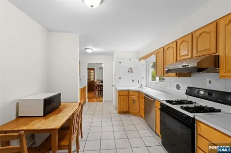 276 Concord Drive River Edge NJ 07661