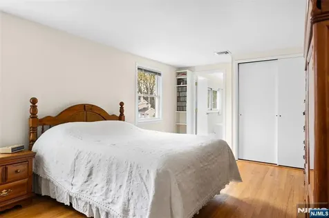 276 Concord Drive River Edge NJ 07661
