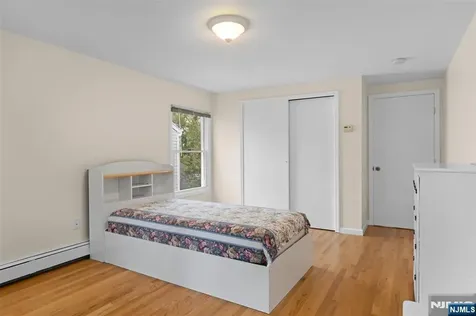 276 Concord Drive River Edge NJ 07661
