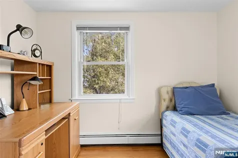 276 Concord Drive River Edge NJ 07661