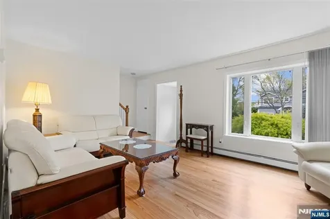 276 Concord Drive River Edge NJ 07661