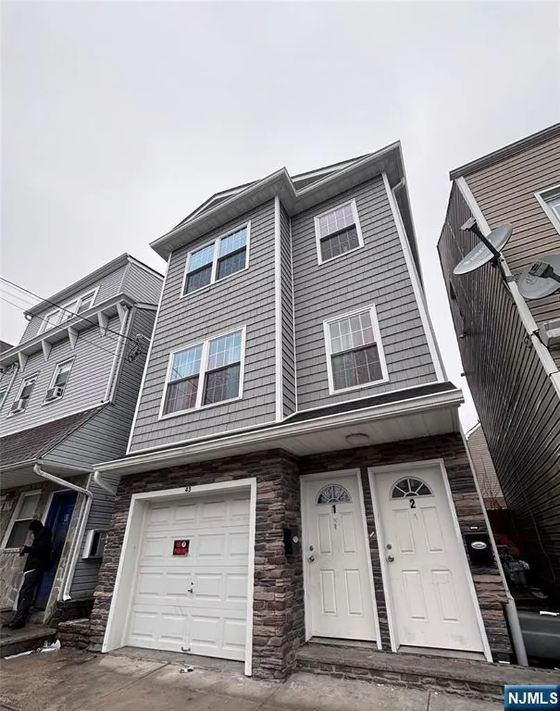 43 Cedar Street Paterson NJ 07501