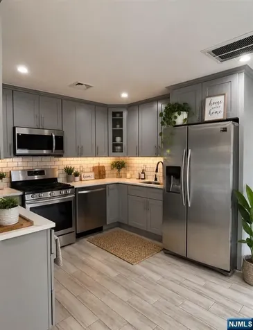 19 Oak Street Ridgefield Park NJ 07660