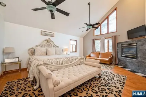 15 Fox Run North Caldwell NJ 07006