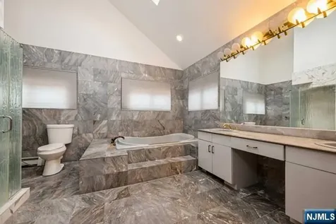 15 Fox Run North Caldwell NJ 07006