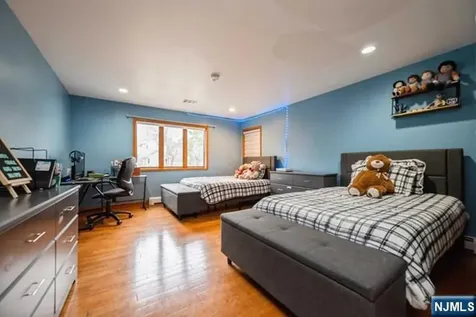 15 Fox Run North Caldwell NJ 07006