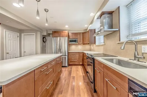 68 Minnehaha Boulevard Par-troy Hills Twp. NJ 07034