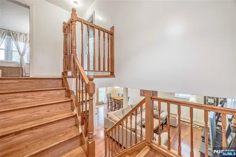 68 Minnehaha Boulevard Par-troy Hills Twp. NJ 07034