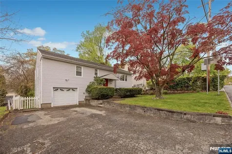 68 Minnehaha Boulevard Par-troy Hills Twp. NJ 07034