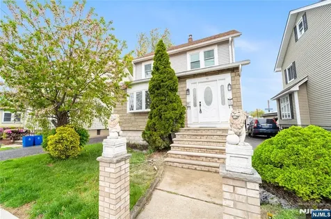 46 Chamberlain Avenue Little Ferry NJ 07643