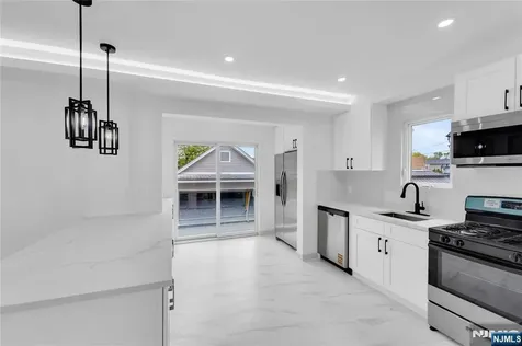 46 Chamberlain Avenue Little Ferry NJ 07643