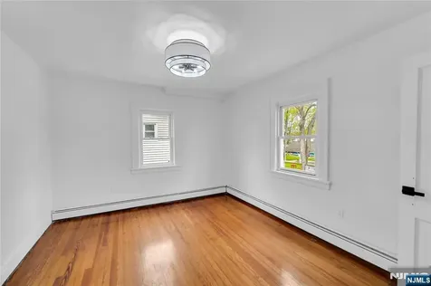 46 Chamberlain Avenue Little Ferry NJ 07643