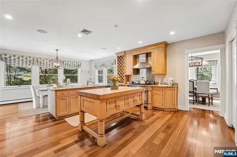 4 Conklin Court Allendale NJ 07401