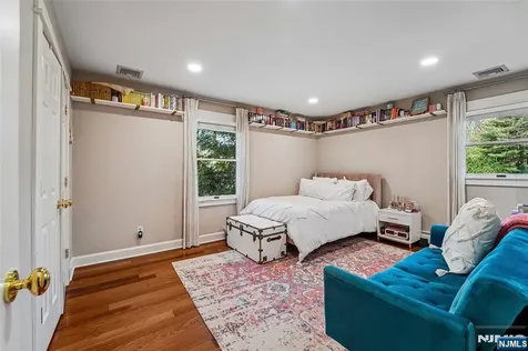 4 Conklin Court Allendale NJ 07401