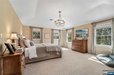 4 Conklin Court Allendale NJ 07401
