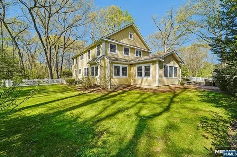 4 Conklin Court Allendale NJ 07401