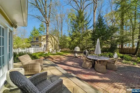 4 Conklin Court Allendale NJ 07401