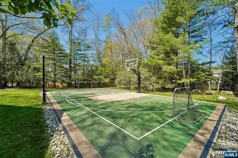 4 Conklin Court Allendale NJ 07401