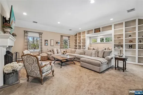 4 Conklin Court Allendale NJ 07401