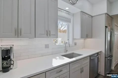 69 Mountain Avenue Cedar Grove NJ 07009