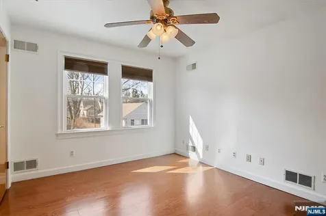 69 Mountain Avenue Cedar Grove NJ 07009