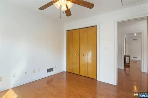 69 Mountain Avenue Cedar Grove NJ 07009