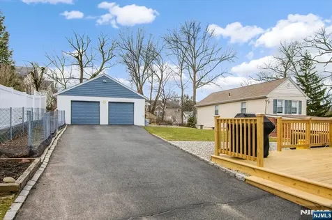 69 Mountain Avenue Cedar Grove NJ 07009