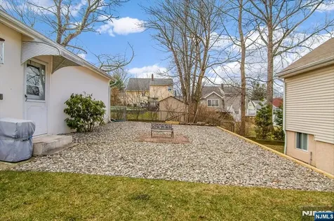 69 Mountain Avenue Cedar Grove NJ 07009