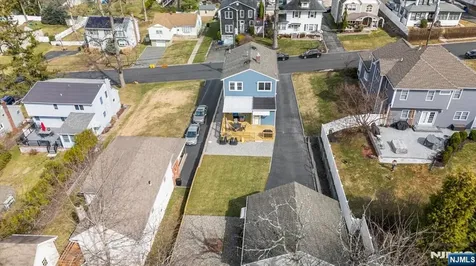 69 Mountain Avenue Cedar Grove NJ 07009