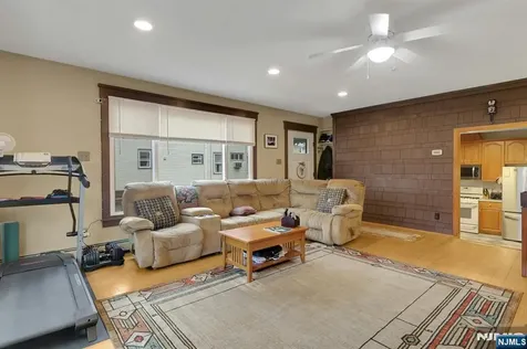 148 Magnolia Avenue Kearny NJ 07032