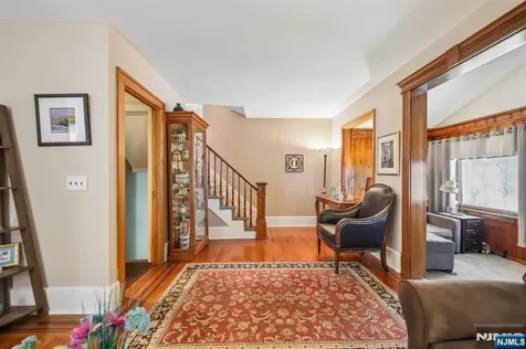 78 W 38th Street Bayonne NJ 07002