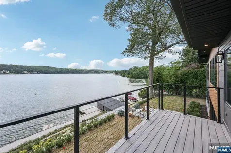 12 Rocky Point Road West Milford NJ 07421