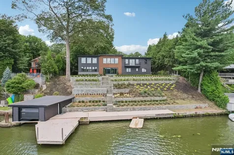 12 Rocky Point Road West Milford NJ 07421