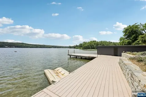 12 Rocky Point Road West Milford NJ 07421