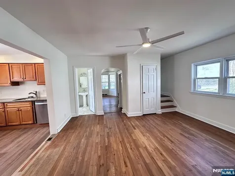 163 Passaic Hawthorne NJ 07506
