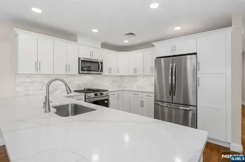 20 Zazzetti Street Waldwick NJ 07463