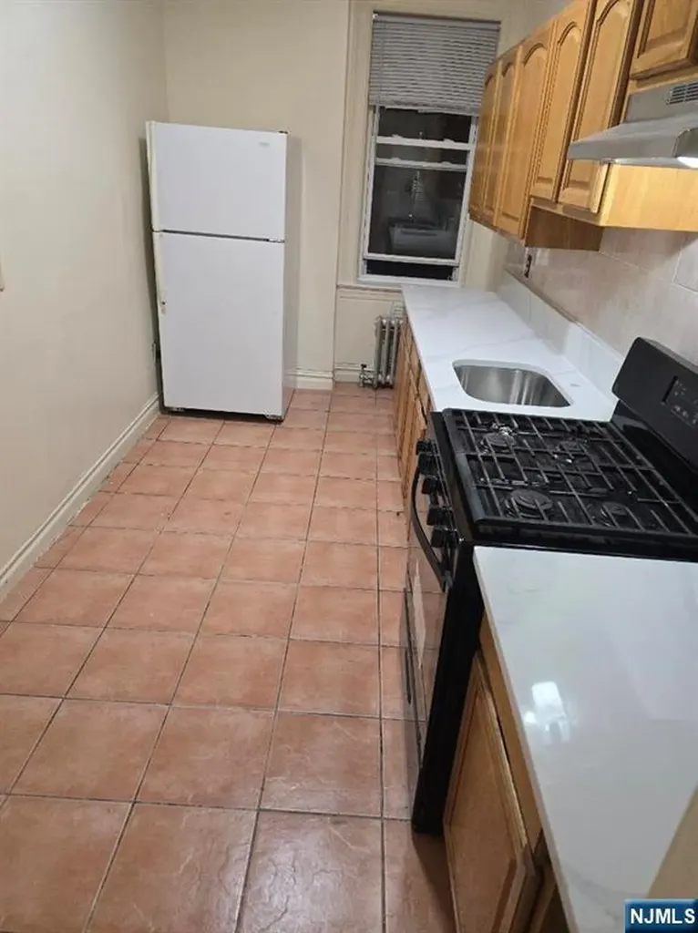 135 A4 40th Street Union City NJ 07087