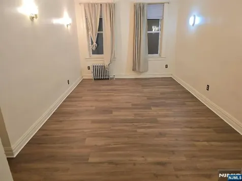 135 A4 40th Street Union City NJ 07087