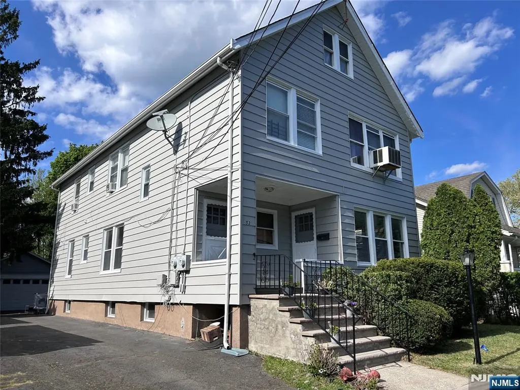 53 Genevieve Avenue Hawthorne NJ 07506
