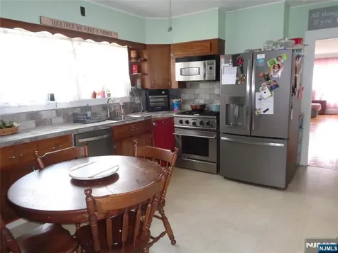 53 Genevieve Avenue Hawthorne NJ 07506
