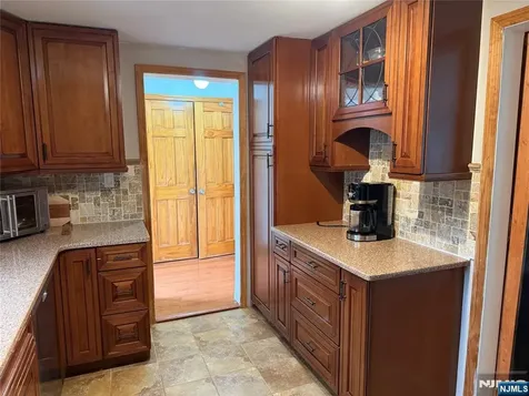 21 Daned Road Emerson NJ 07630